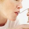 Gastrit için diyet ve beslenme: izin verilen ve yasaklanmış yiyecekler